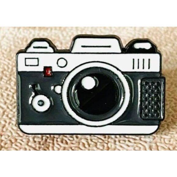 Cartoon Camera White Green Black Metal Enamel Pin - Picture 1 of 2